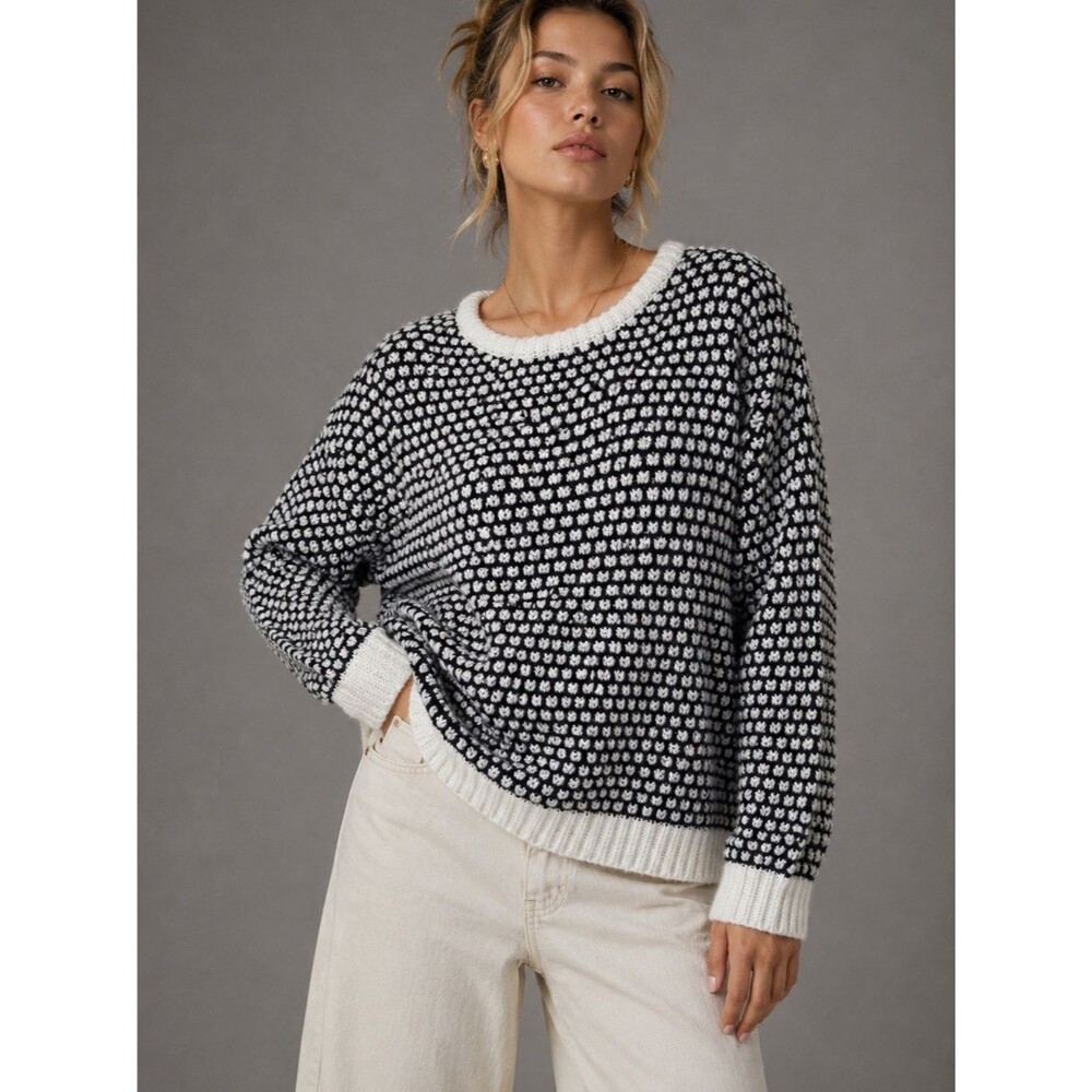 Altar’d State Sweater Womens Medium Black White Chunky Knit Pullover Cozy